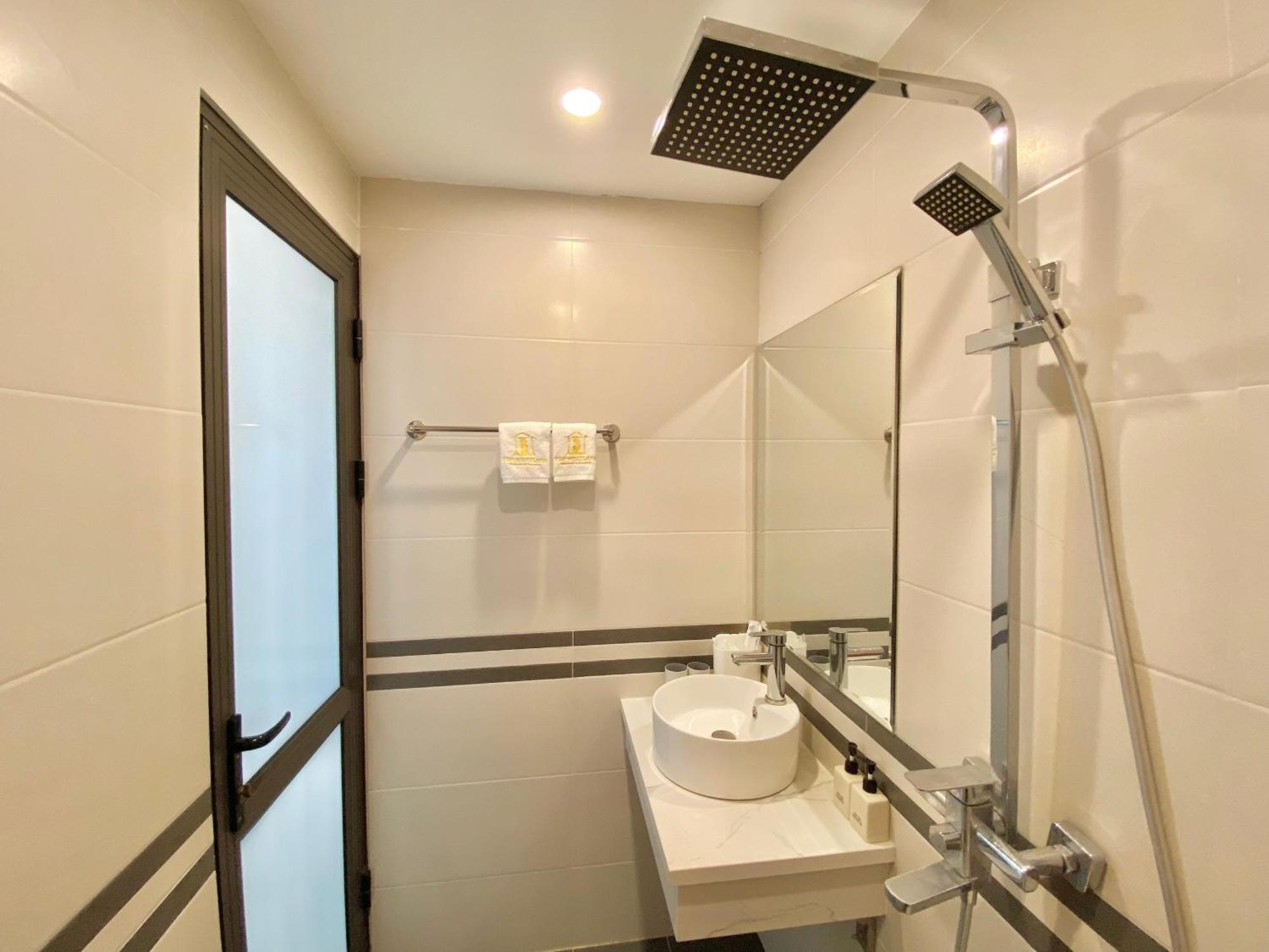 T98 Westlake Trich Sai - Tay Ho Center Lake View Studio Hanoi Exterior photo