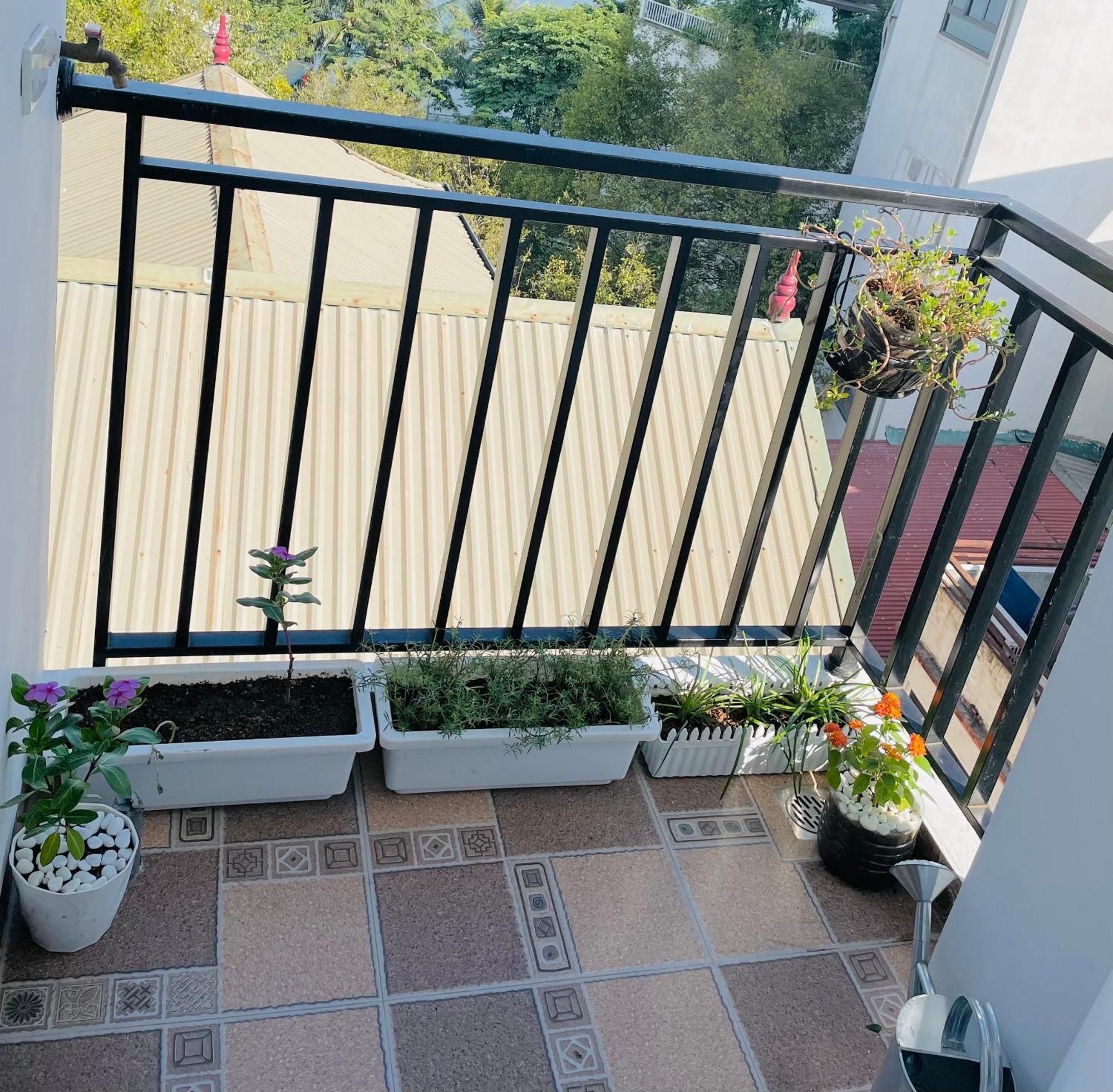 T98 Westlake Trich Sai - Tay Ho Center Lake View Studio Hanoi Exterior photo